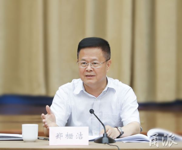 郑栅洁在宁波市委财经委员会第六次会议上强调 全力以赴抓紧抓实招商引资工作不断夯实经济高质量发展的基础