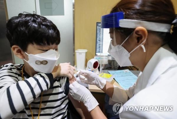 接种疫苗现死亡病例 韩国流感疫苗再起风波