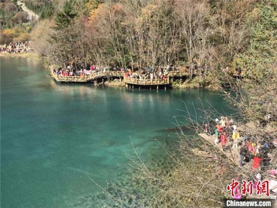 九寨沟地震灾后重建三周年：“伤痕”已抹平 地灾防控插上“科技翅膀”