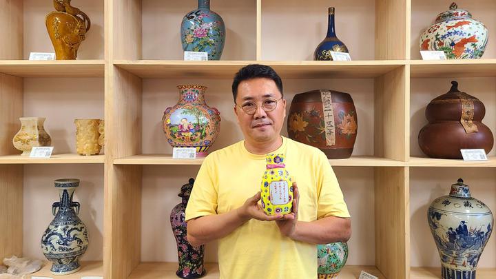 拥有中国国家级古董宝物最多的韩国友好人士李汉洙会长
