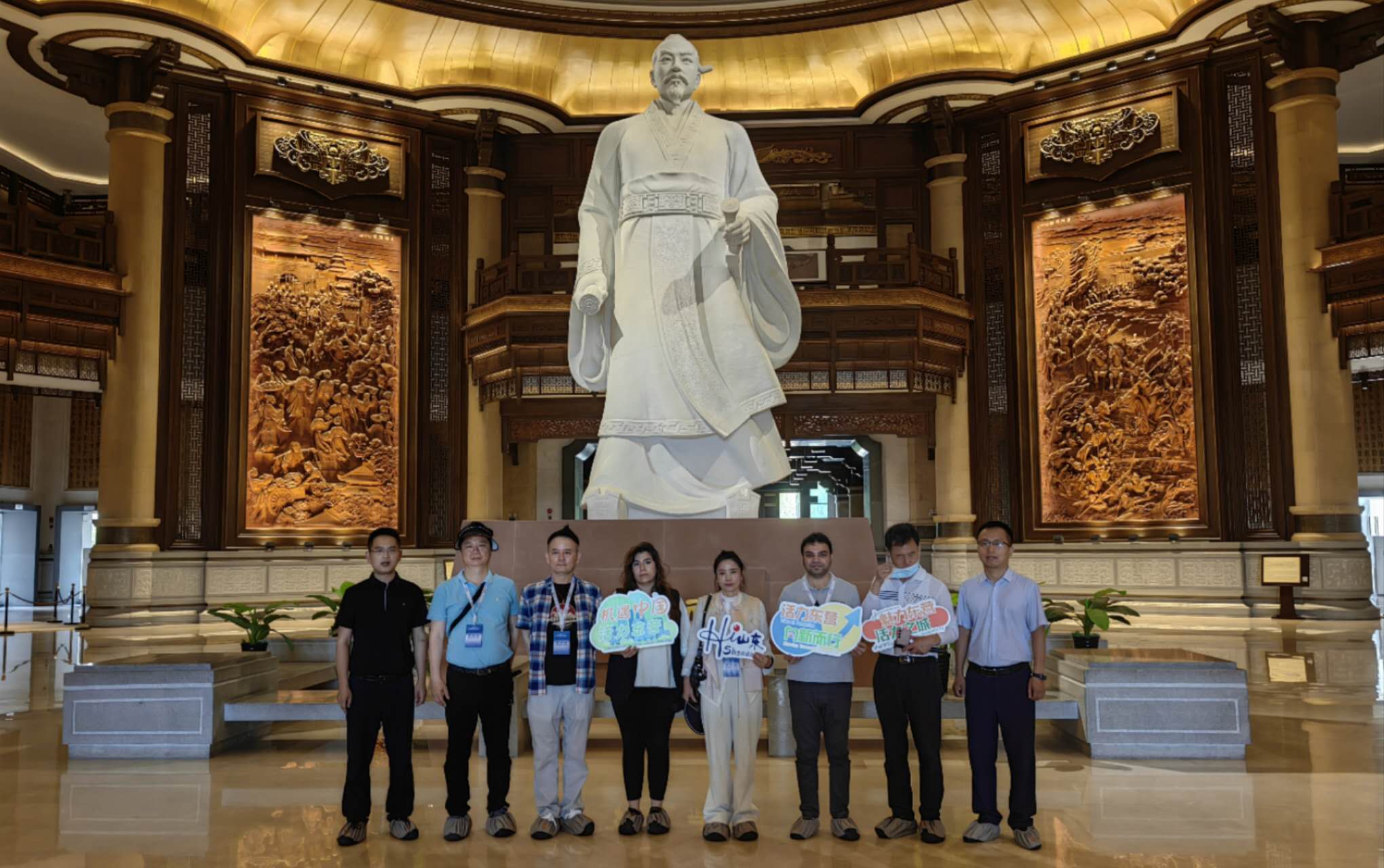海外媒体记者走进孙子文化园 感受孙子文化魅力