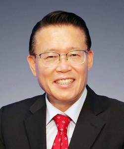 尹锡悦：韩国总统兼内乱首恶嫌疑人？