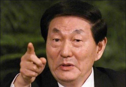 朱镕基自评急躁缺领导者涵养 称应向江泽民学习