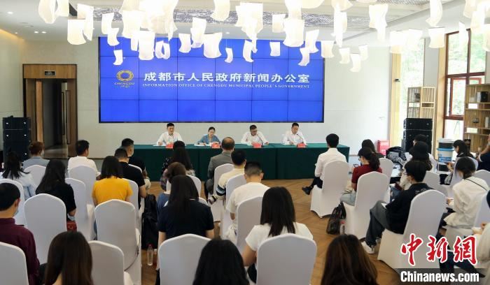 成都公园城市建设交“答卷”：已建成绿道3689公里 完成投资