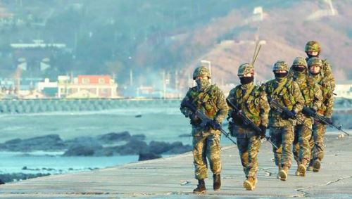 朝鲜称做好战斗准备 威胁把美韩变成一片火海