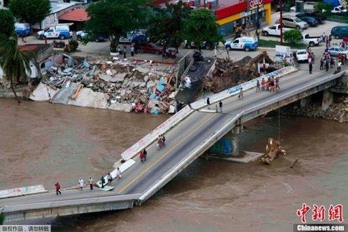 墨西哥洪灾已致130人死 南部海域或生成新风暴