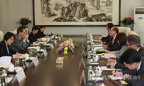 六方会谈韩中团长会晤 商讨转变韩半岛局势