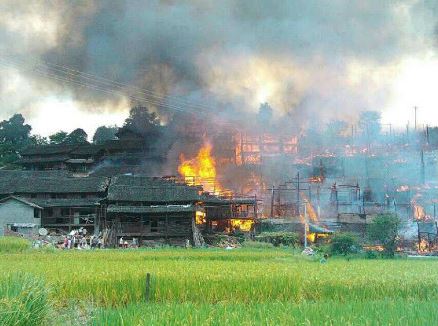 湖南靖州县发生特大火灾 248名村民房屋被烧毁