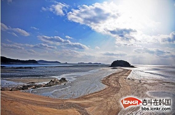 郁陵岛、牛耳岛、莞岛等30多个韩国风光秀丽的岛屿推荐