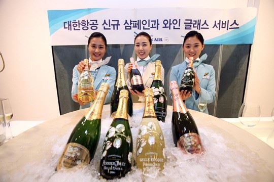 大韩航空宣布为国际航线头等舱和商务舱乘客提供顶级香槟