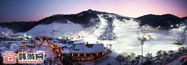 昆池岩度假村滑雪场