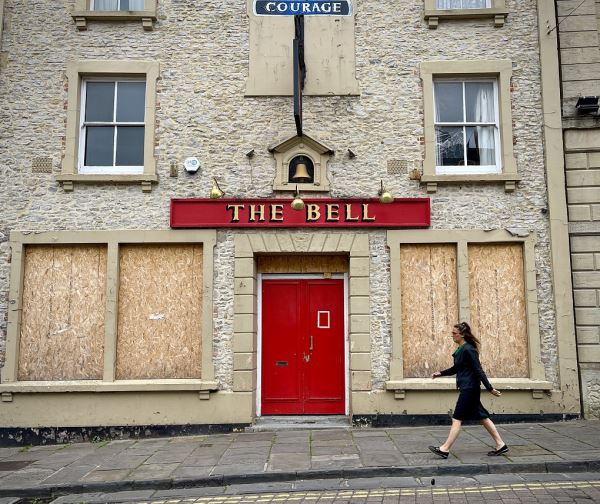英国通胀高企致餐厅倒闭数持续攀升 政府救市不力业界忧虑经济前景