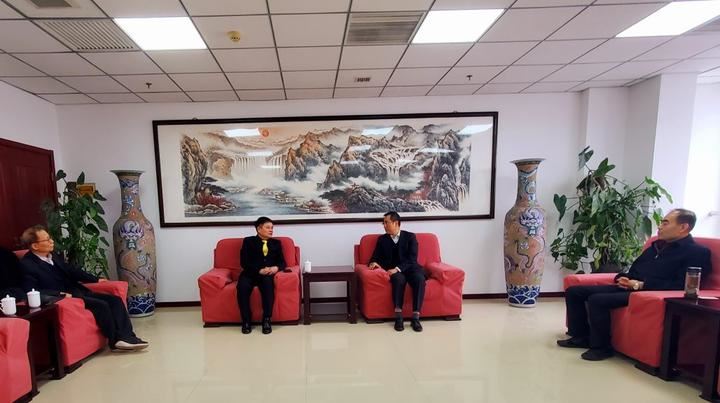 天津市侨联主席、党组书记李占勇会见韩国新华报社社长曹明权博士