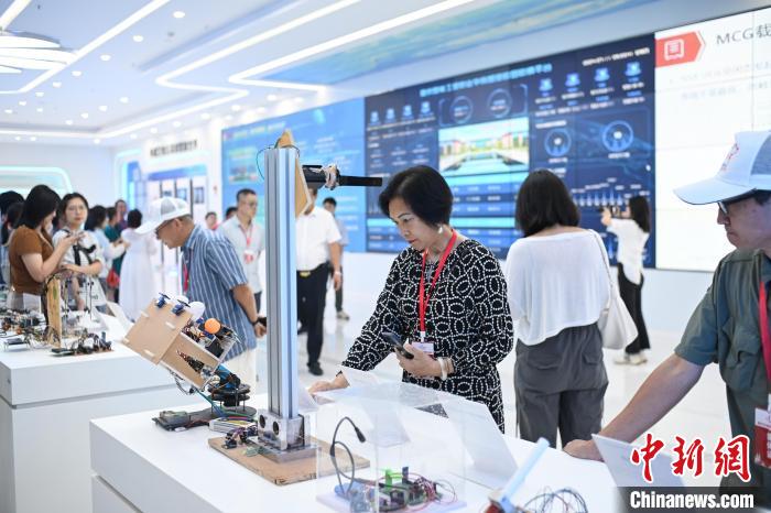 海外华文媒体点赞中国职教：未来工匠的培养摇篮