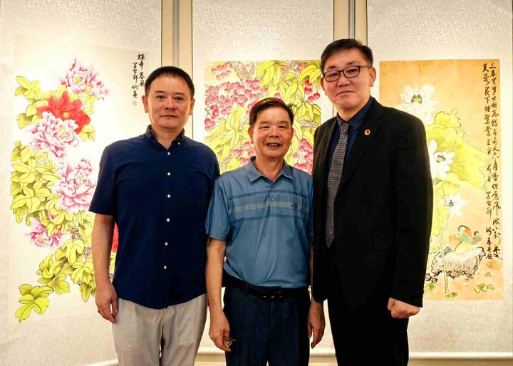 韩中新闻记者协会会长团亲临东莞市万江何春培训中心 深度体验中国传统书画文化