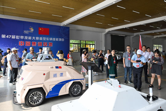 跨越国界的教育对话：海外华文媒体点赞重庆交职院产教融合成果