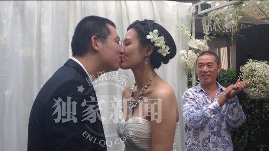 王朔缺席女儿婚礼 好友陈丹青:他没勇气站这