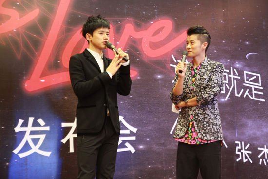 张杰宣传个唱:我天生适合舞台 不适合娱乐圈