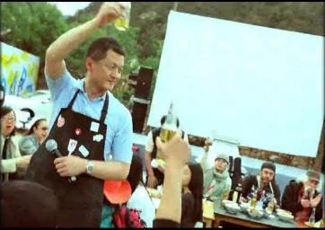 李亚鹏办艺术节王菲开金口献唱 网友：快复合