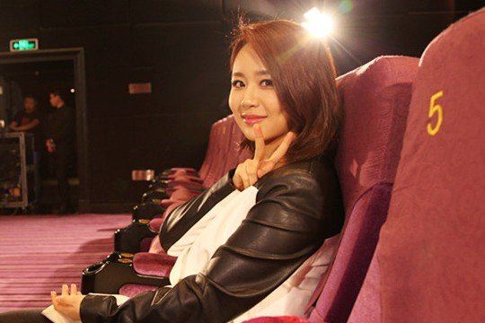 杨紫为闺蜜影片站台 正面回应张一山绯闻(图)