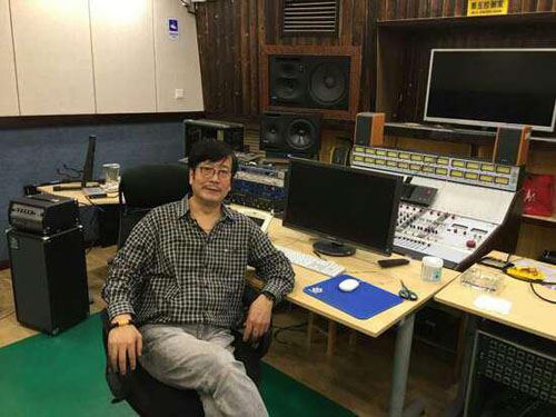 原创歌曲《有妈的地方就是家》震撼心灵_引起广泛关注